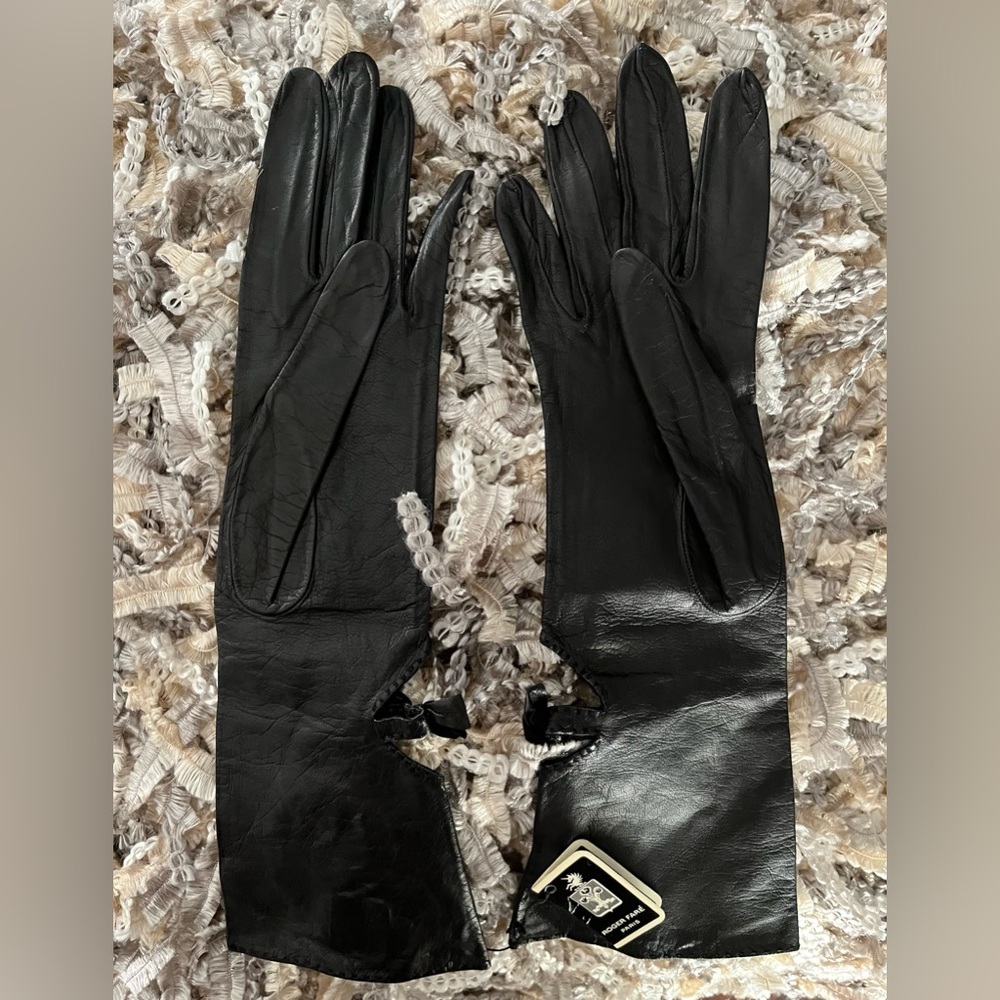 Vintage Roger Fare Paris Kid Leather Gloves w/Bow Detailing: Ladies Size 6 NWT